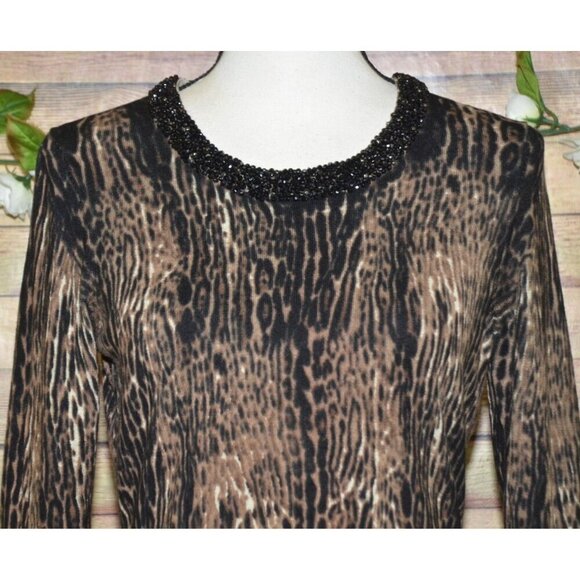 Carmen Mark Valvo Cheetah Animal Print Thin Knit Sweater Beaded Neckline Size S - Picture 2 of 10